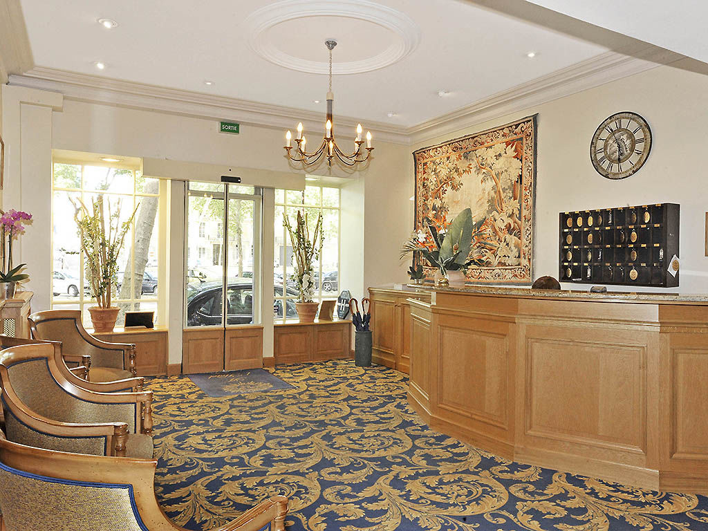 A L'Hotel Des Roys Versailles Eksteriør billede