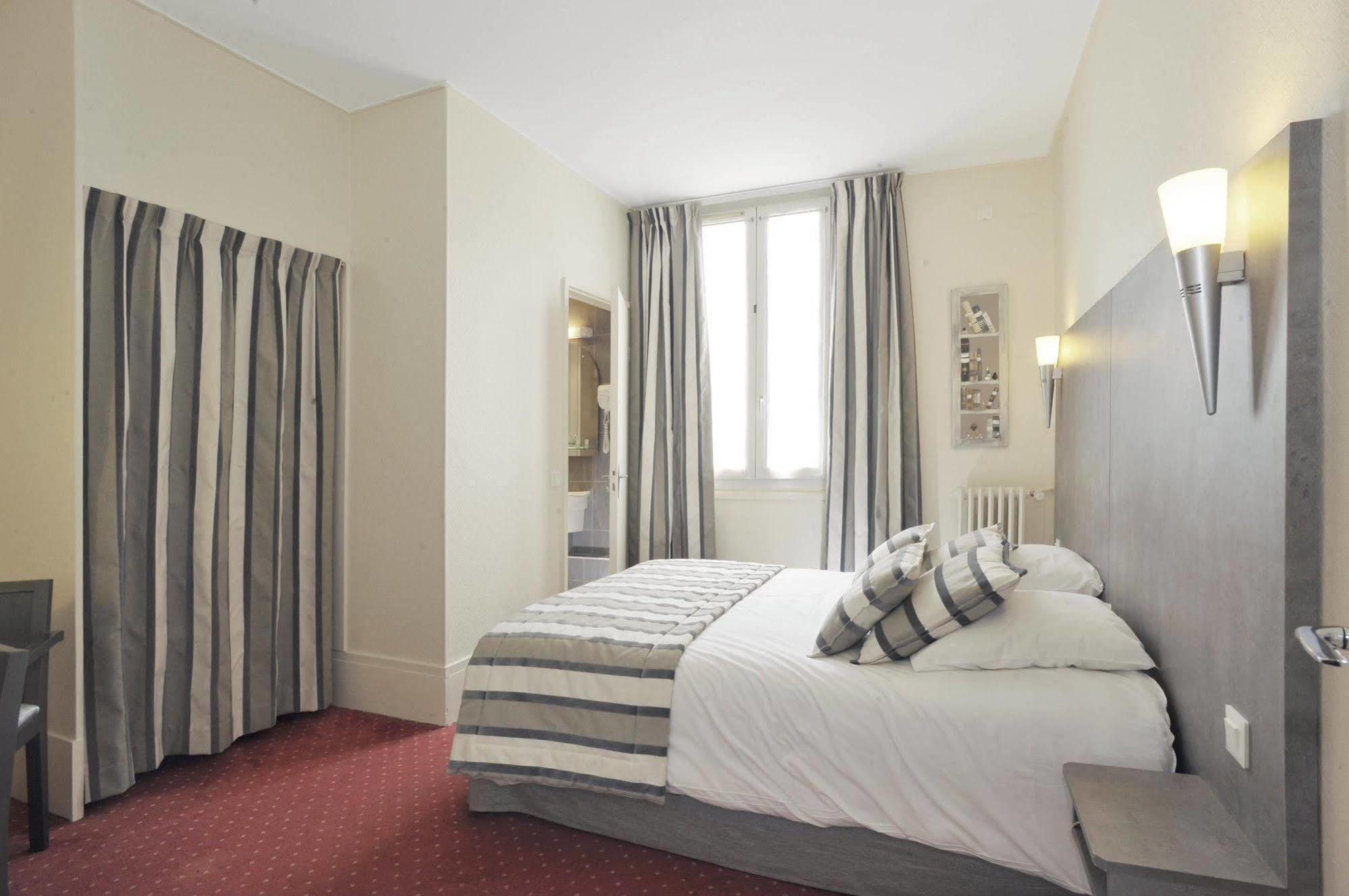 A L'Hotel Des Roys Versailles Eksteriør billede